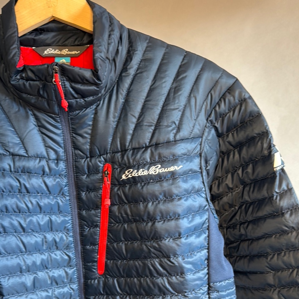 Eddie Bauer Men's Blue Quilted Jacket - Picture 3 of 8
